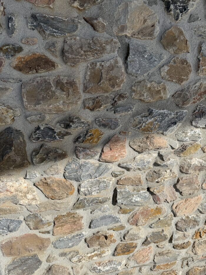 Plymouth Limestone Walling 100mm sawn