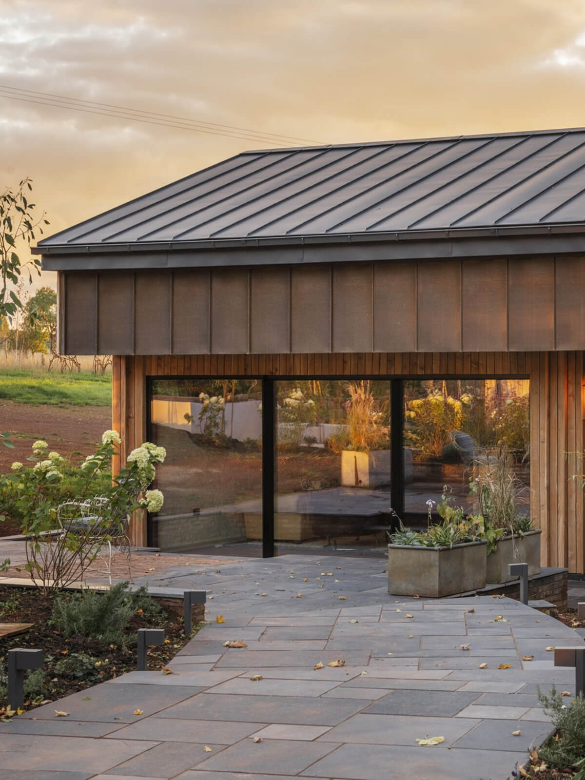 Higher Dorsley – About Caradon Stone